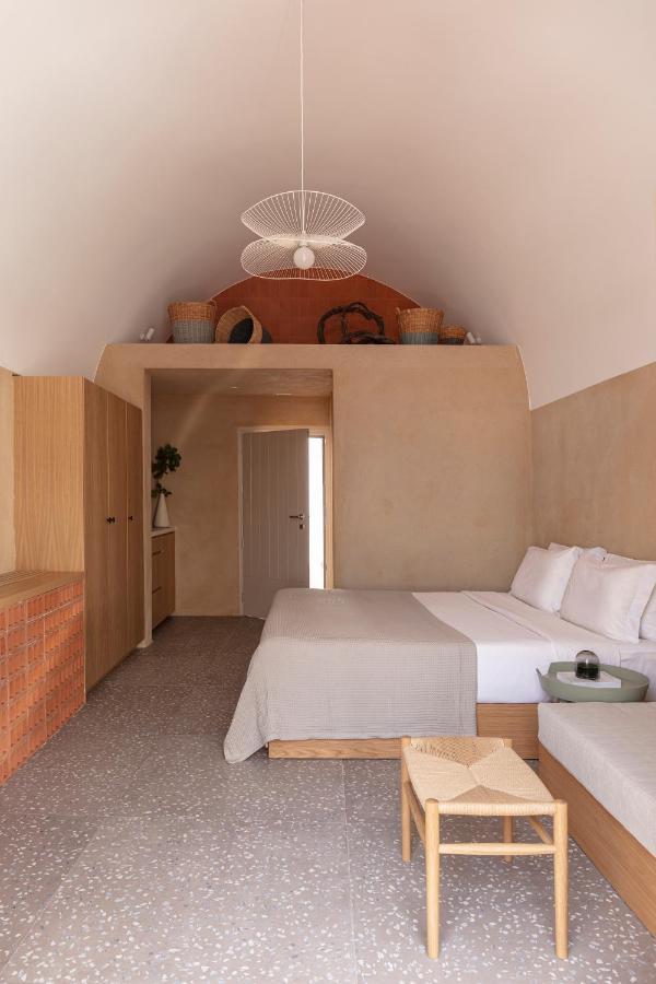 Hotel Ethos Suites Fira, Santorini